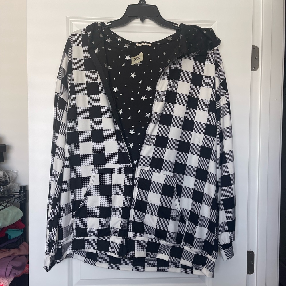 #280 - reversible zip up with hood